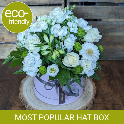 Eco-Friendly Hat Box, Purity: A unique, neutral, and sustainable gift - This eco-friendly hat box is the perfect way to show your loved one how much you care. It is made using only sustainable materials and is presented in a beautiful and elegant way.