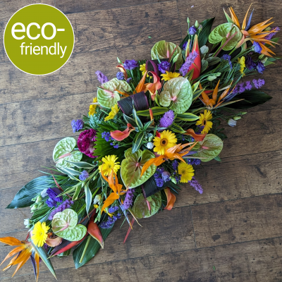 Eco-friendly exotic coffin spray with Birds of Paradise, biodegradable - A thoughtful and sustainable way to say goodbye. This elegant eco-friendly coffin spray is made using biodegradable materials and features exotic flowers like bird of paradise.