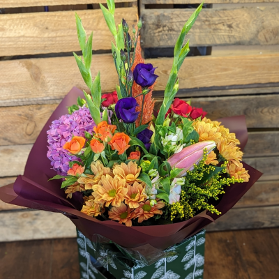 Hints of Autumn bouquet - A Celebration of the Changing Seasons - Hints of Autumn is suitable for any occasion. Whether you're celebrating a birthday, anniversary, or just want to brighten someone's day. Delivery in Darlington or Click & Collect.
