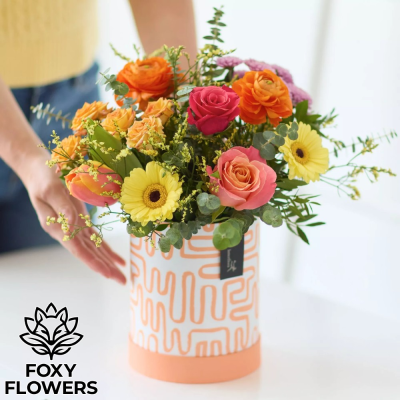 Bright Summer Hatbox Flowers Product Image